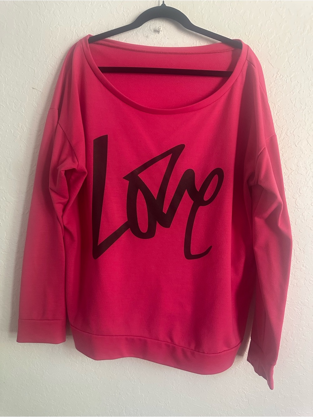 Love Graphic Women’s Pink off the shoulder sweater 2XL